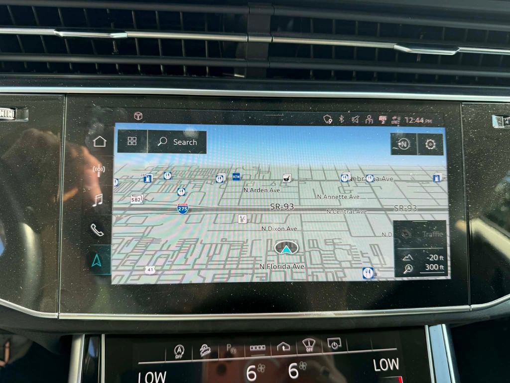 Used 2023 Audi Q8 Prestige image 22