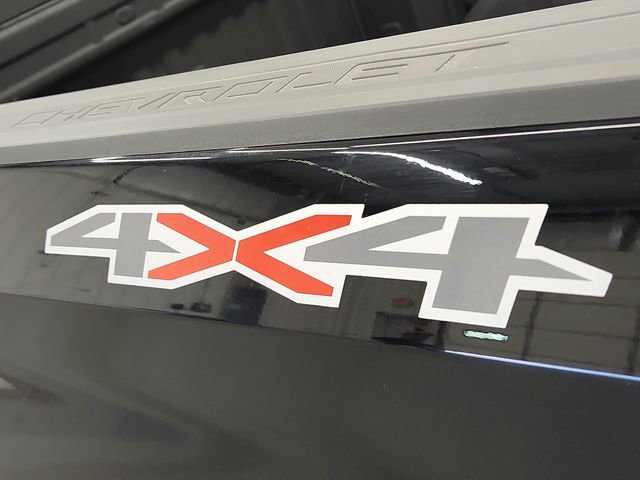 Used 2022 Chevrolet Silverado 1500 Custom w/ LPO, Dark Essentials Package AWD/4WD image 32