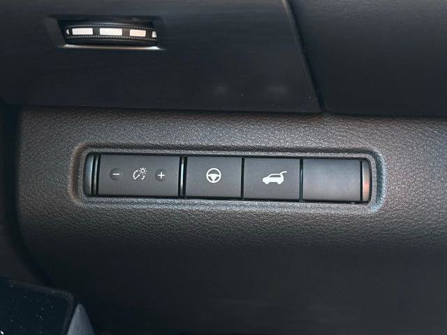 New 2025 Nissan Pathfinder SL w/ Black Appearance Package image 24