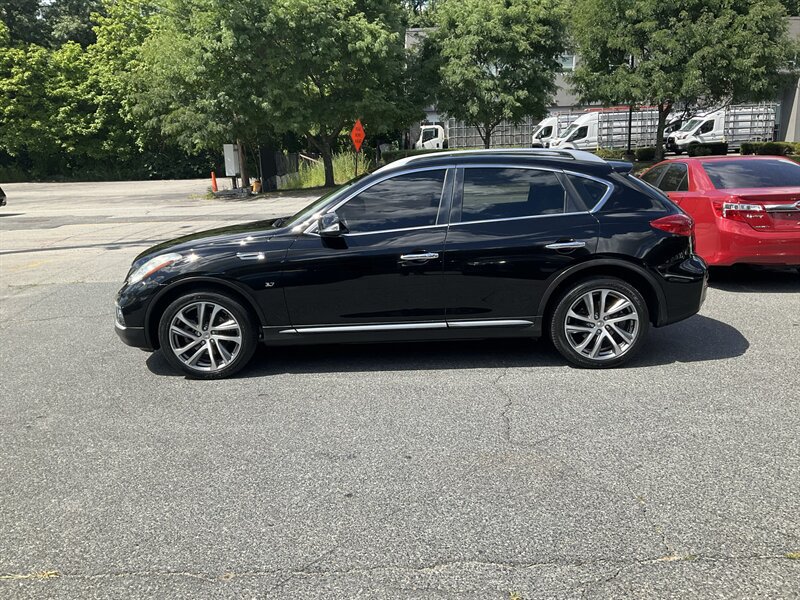 Used 2017 INFINITI QX50 2WD w/ Deluxe Touring Package image 8