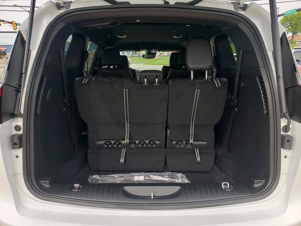 New 2026 Chrysler Pacifica Select AWD/4WD image 5