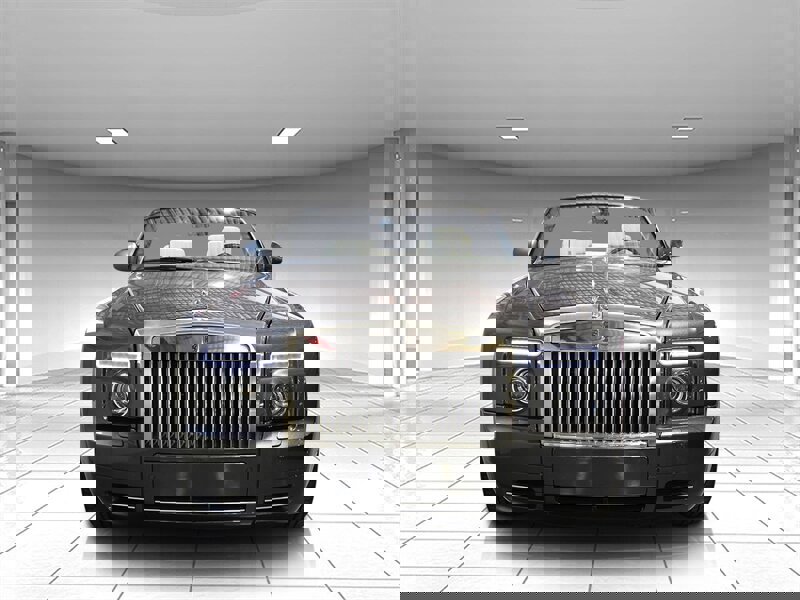 Used 2012 Rolls-Royce Phantom Drophead Coupe image 10