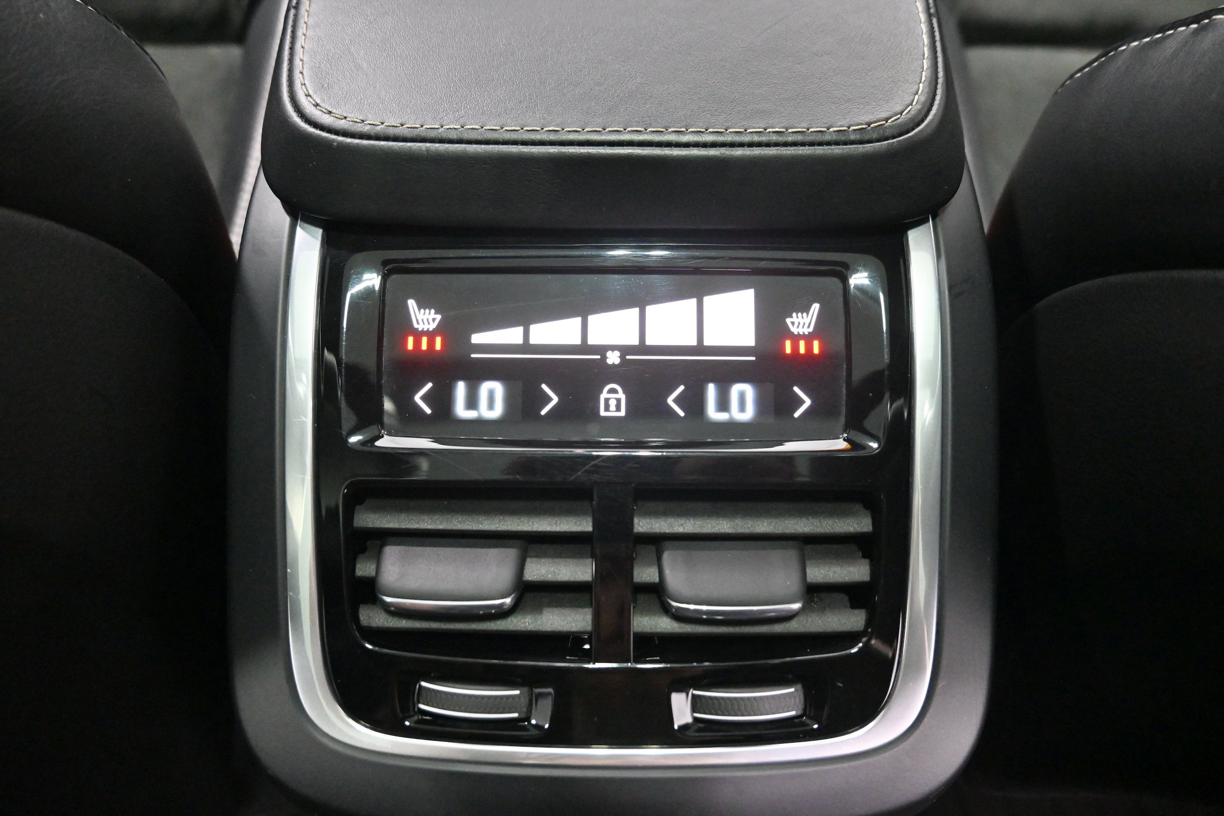 Used 2019 Volvo XC90 T6 R-Design w/ Advanced Package AWD/4WD image 30