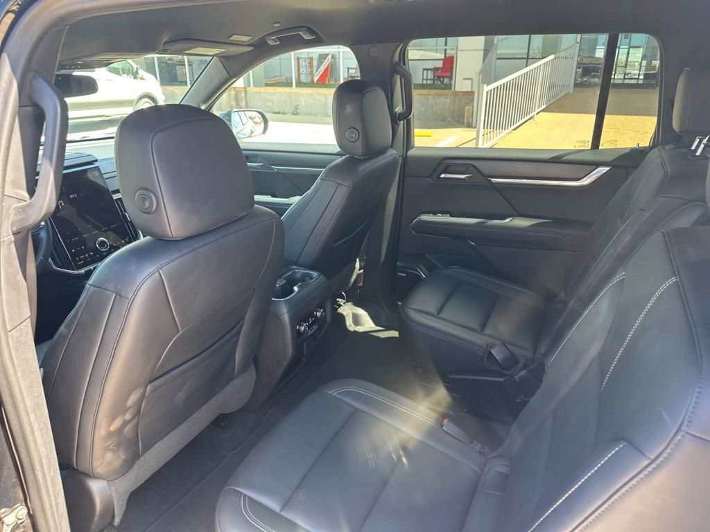 Used 2024 GMC Acadia Elevation AWD/4WD image 28