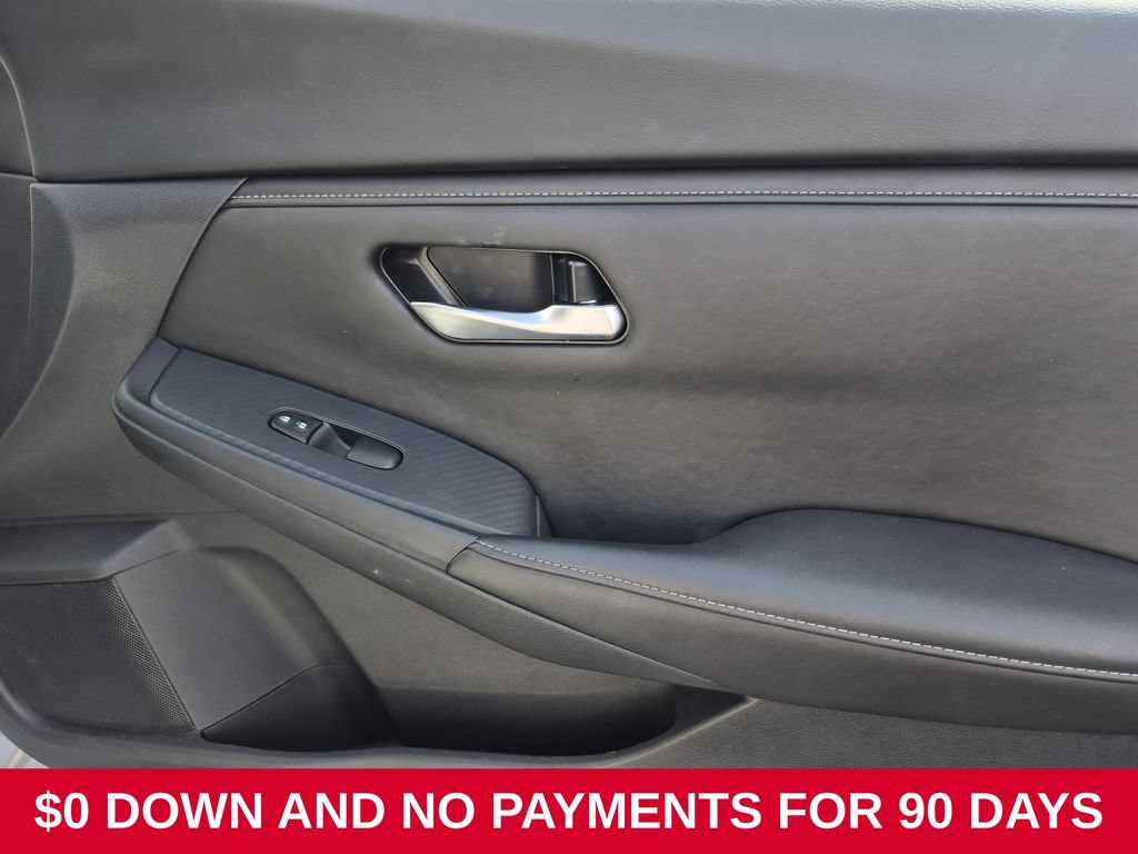 Used 2025 Nissan Sentra SV FWD image 32