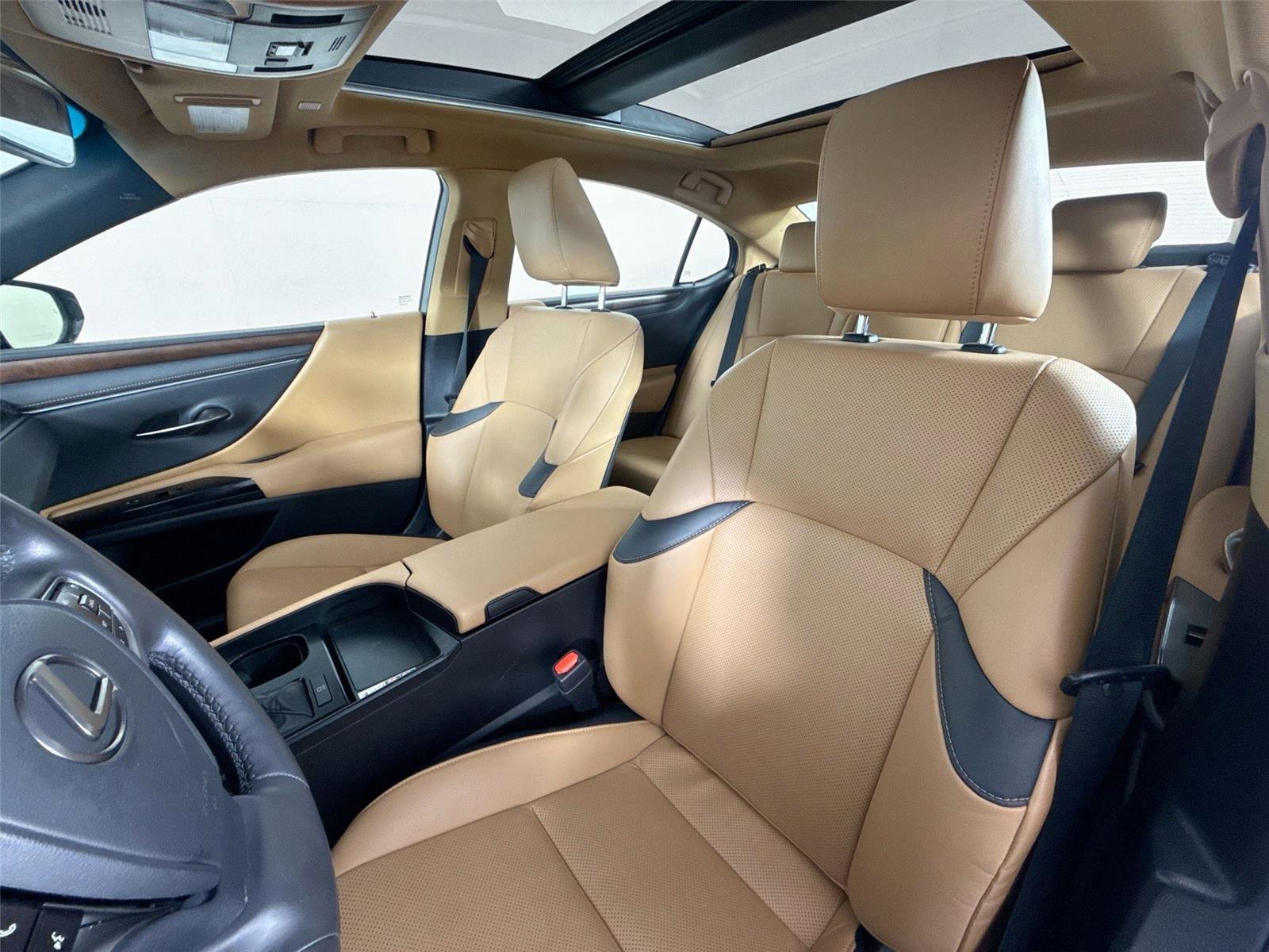 Used 2023 Lexus ES 350 w/ Premium Package image 3