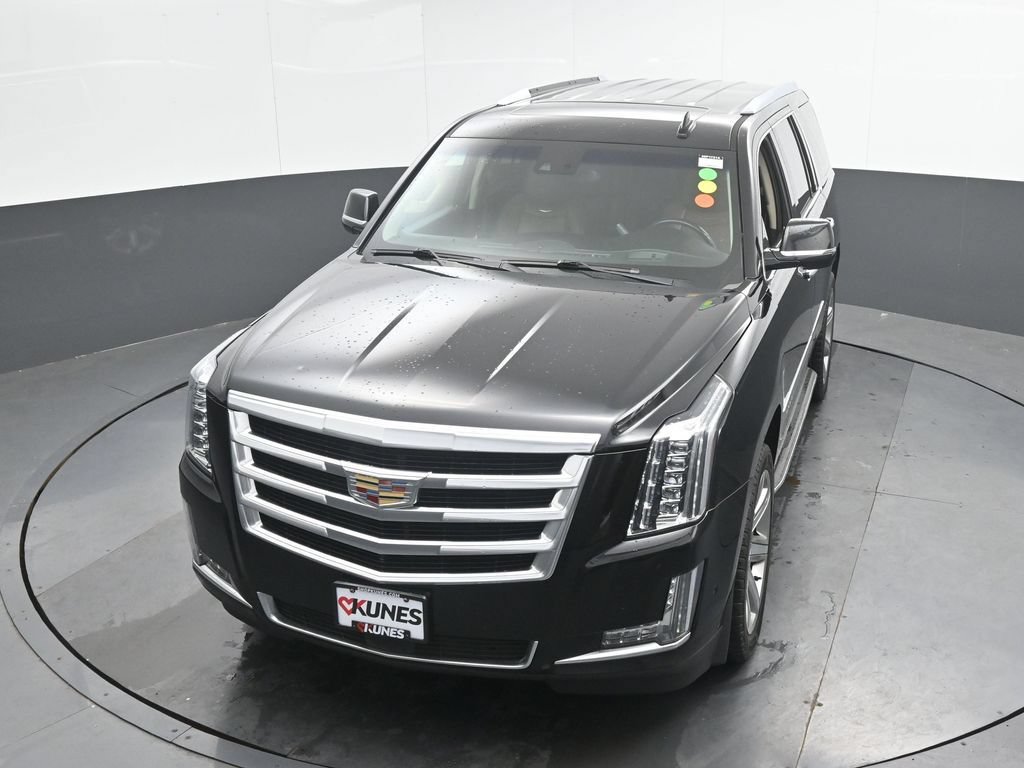 Used 2018 Cadillac Escalade Premium Luxury AWD/4WD image 35