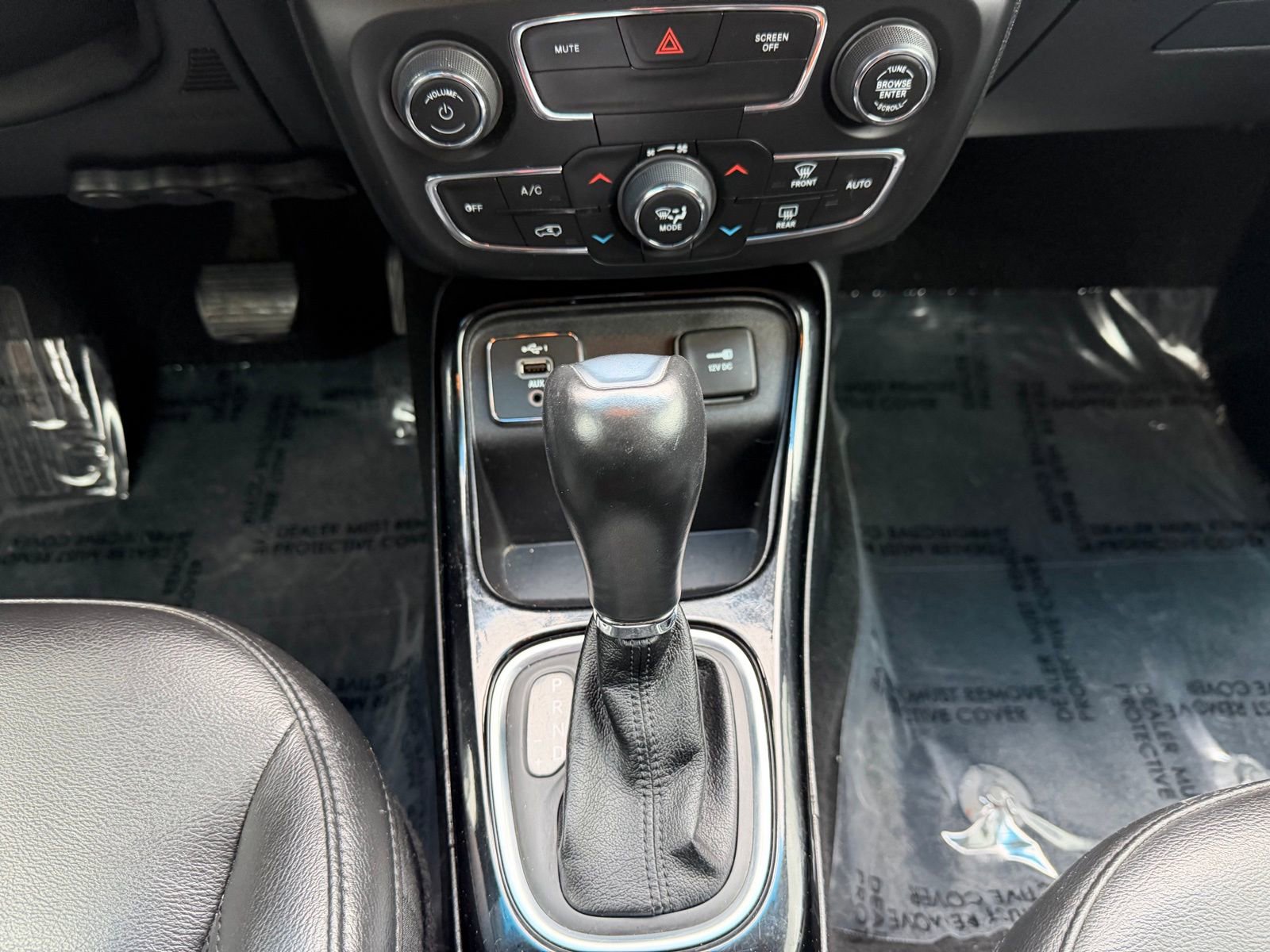 Used 2021 Jeep Compass Latitude w/ Sun and Sound Group image 14