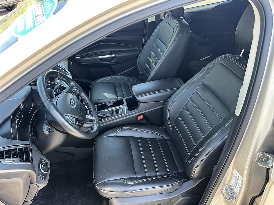 Used 2018 Ford Escape SEL image 13