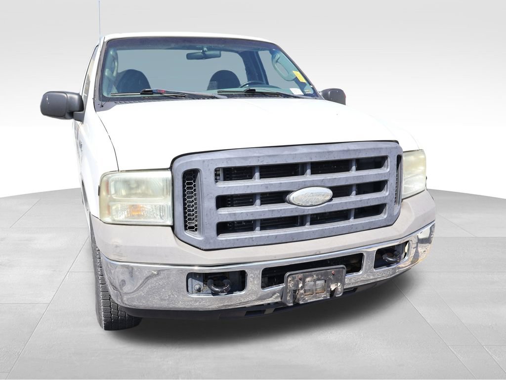 Used 2005 Ford F250 2WD Regular Cab Super Duty image 7