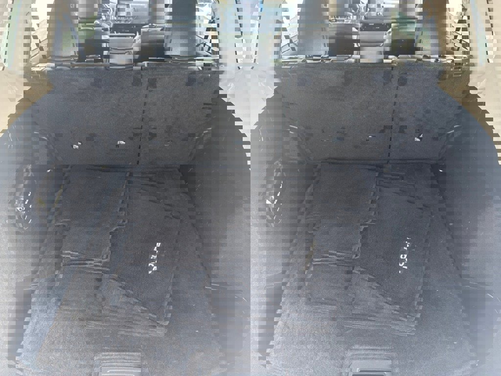 Used 2021 Nissan Rogue SV w/ Premium Package image 37