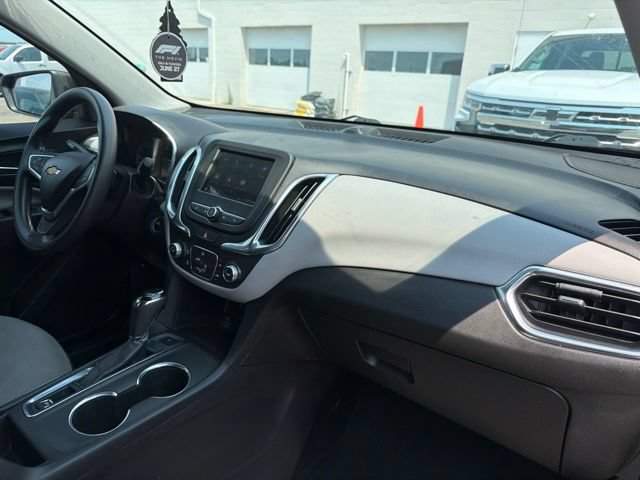 Used 2019 Chevrolet Equinox LS AWD/4WD image 25
