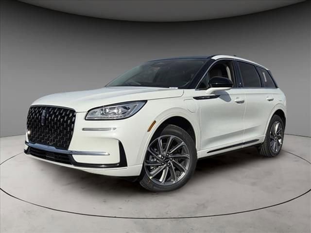 New 2026 Lincoln Corsair Grand Touring w/ Rear Removable Package Tray