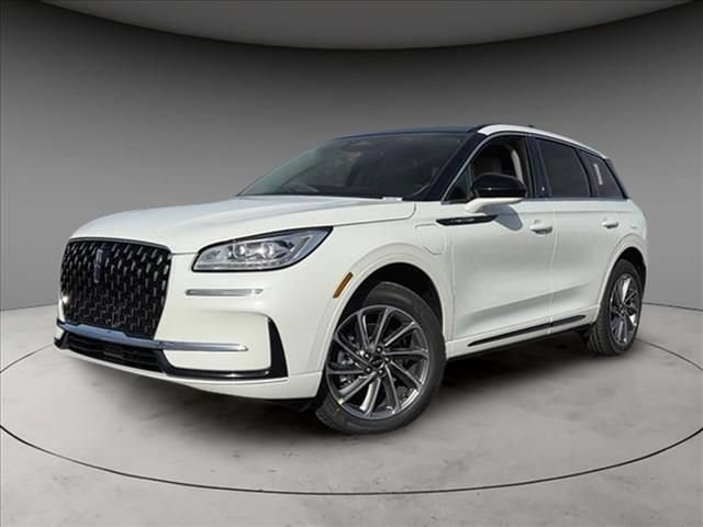 New 2026 Lincoln Corsair Grand Touring w/ Rear Removable Package Tray