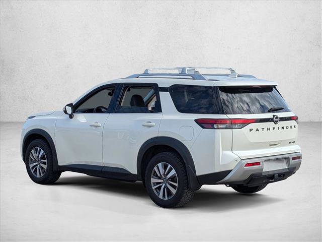Used 2022 Nissan Pathfinder SL w/ Lighting Package (N92) image 7