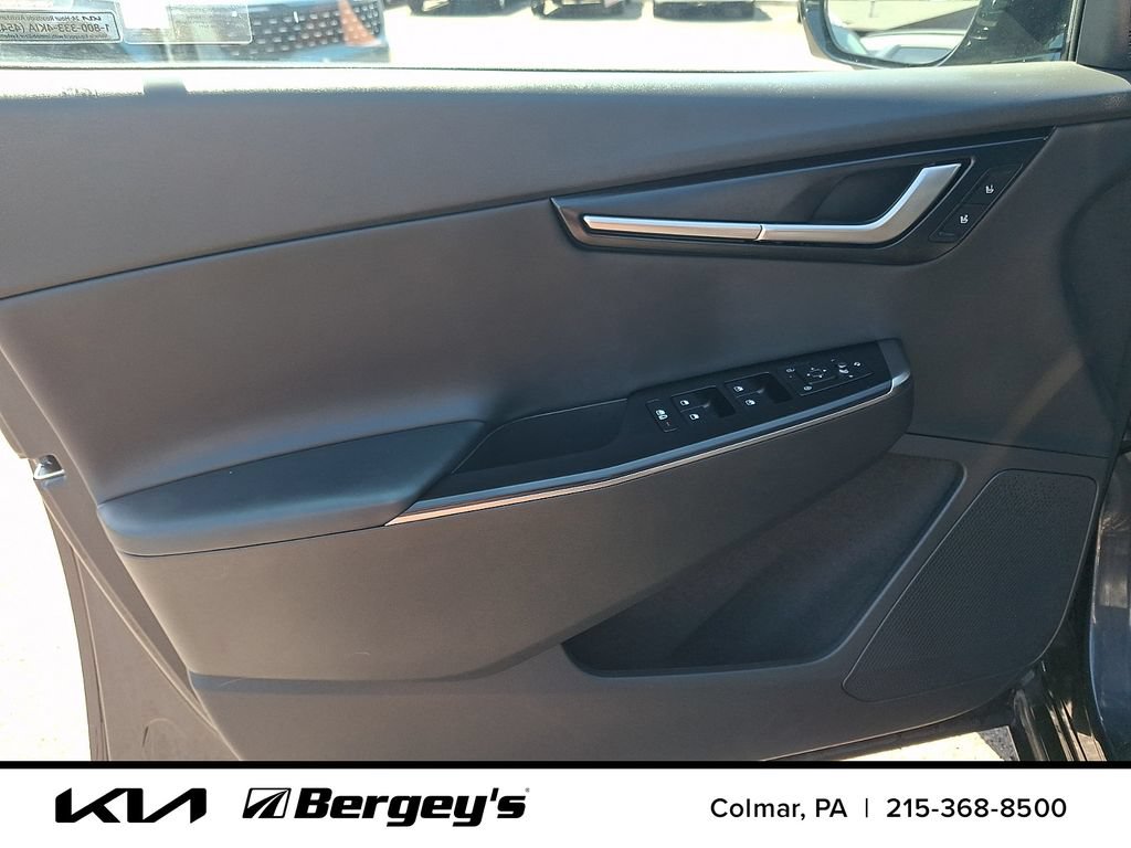 Certified 2025 Kia EV6 Wind AWD/4WD image 15