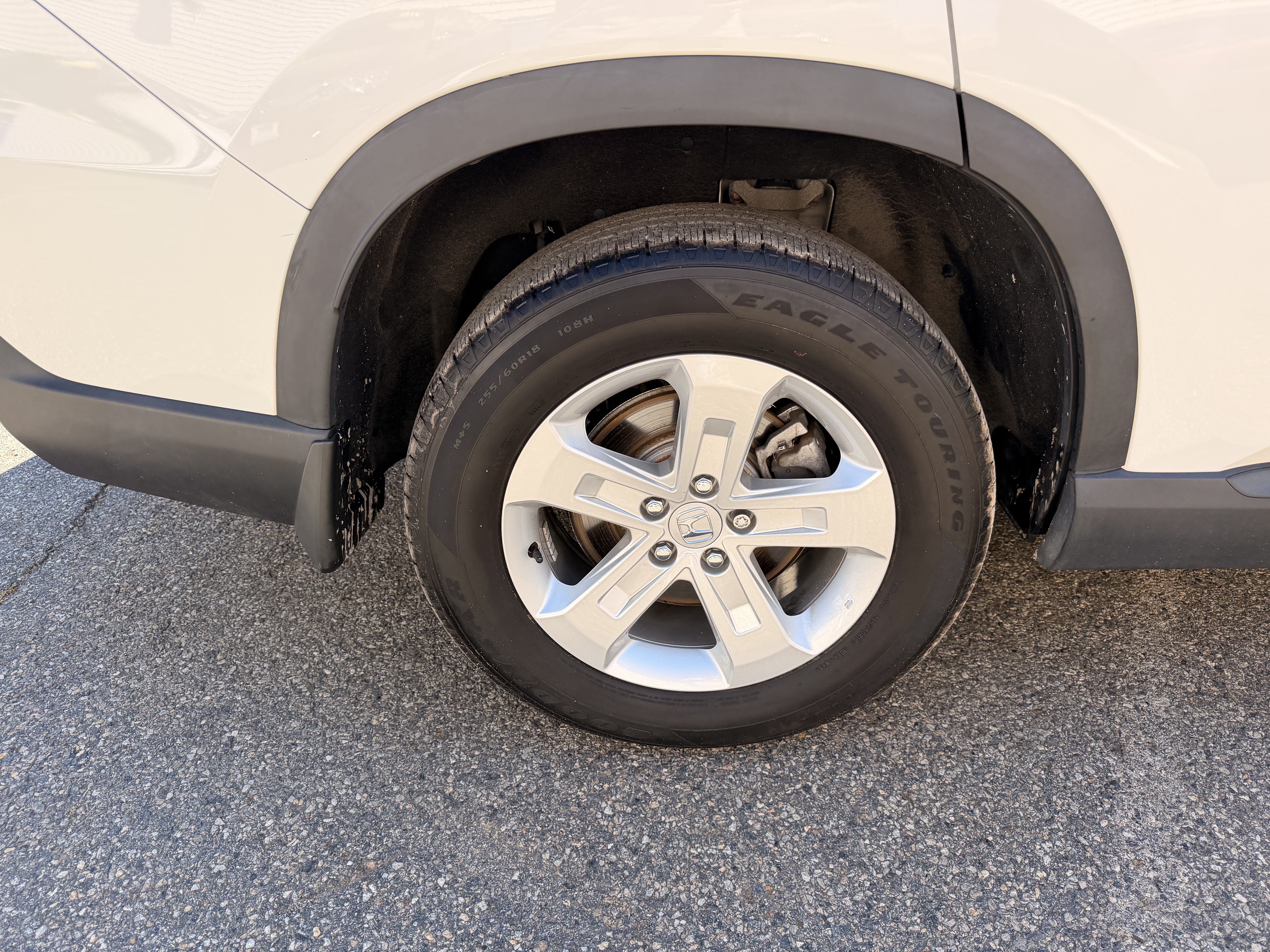 Certified 2024 Honda Pilot LX image 9