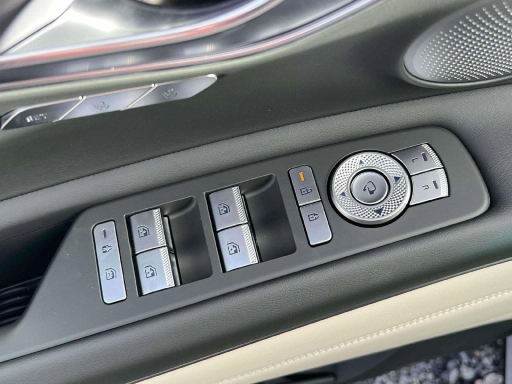 New 2027 Genesis GV80 2.5T Prestige AWD/4WD image 9