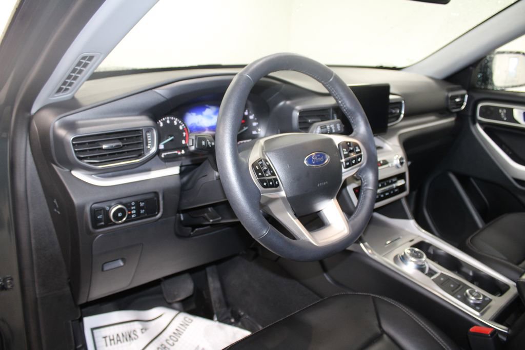 Used 2023 Ford Explorer XLT w/ Equipment Group 202A image 23