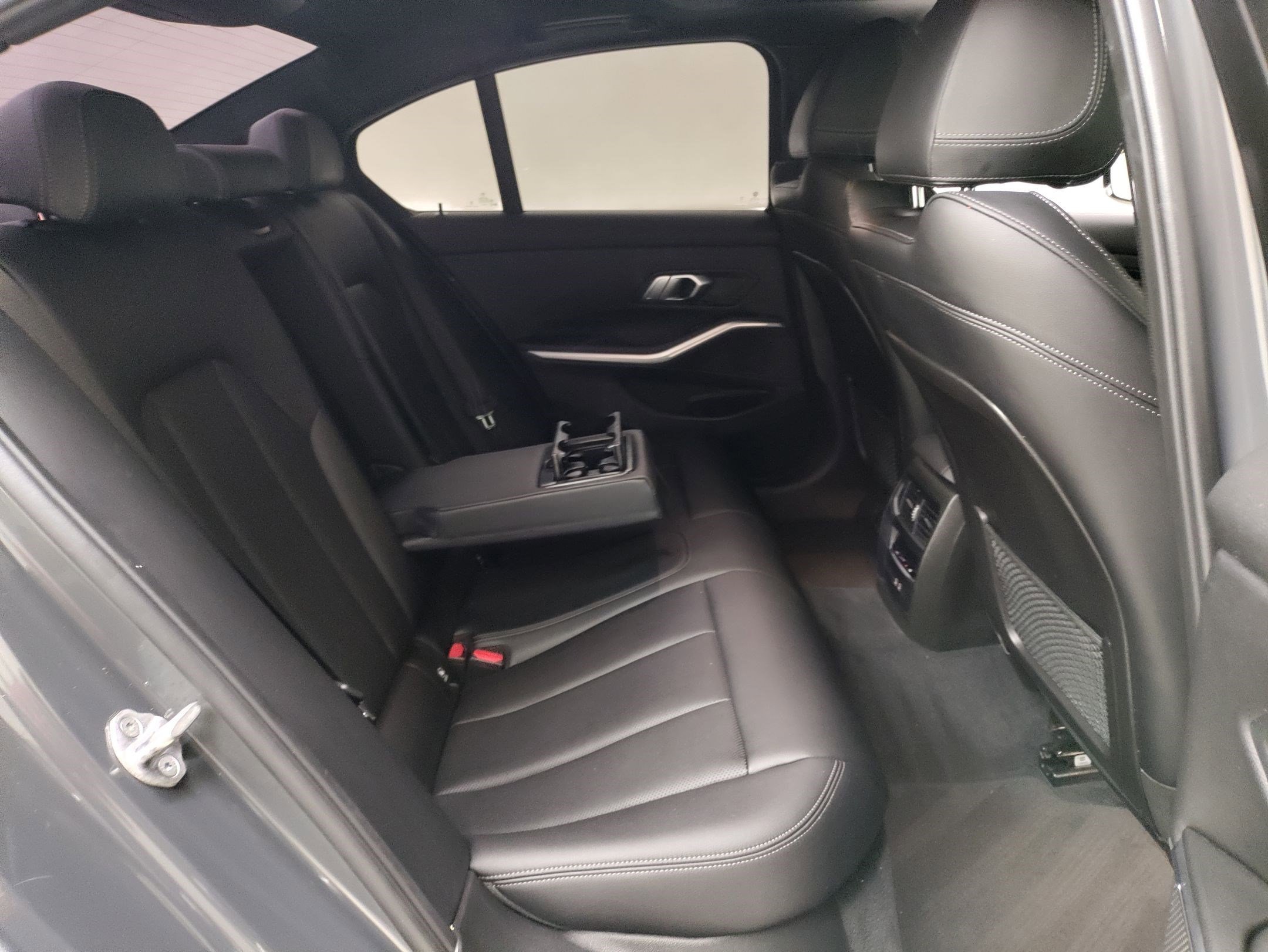 Certified 2023 BMW 330i Sedan w/ Convenience Package image 27