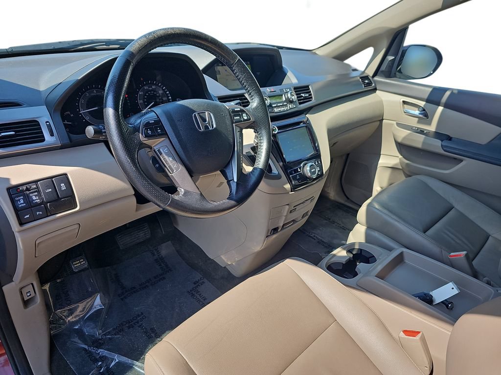 Used 2016 Honda Odyssey Touring Elite image 16