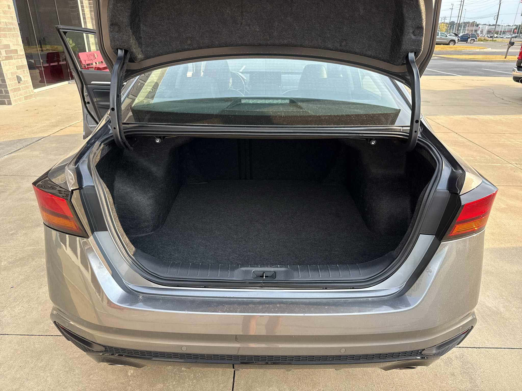 Used 2026 Nissan Altima 2.5 SR FWD image 17