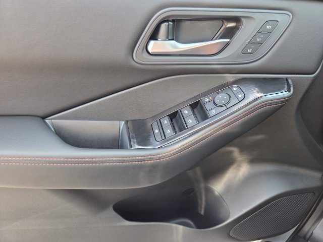 New 2026 Nissan Rogue SV AWD/4WD image 22