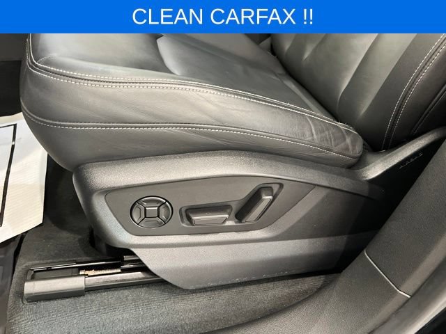 Used 2023 Audi Q8 Premium w/ Convenience Package AWD/4WD image 9