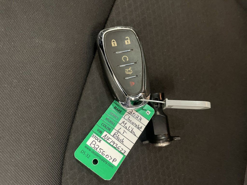 Used 2022 Chevrolet Malibu LT image 27