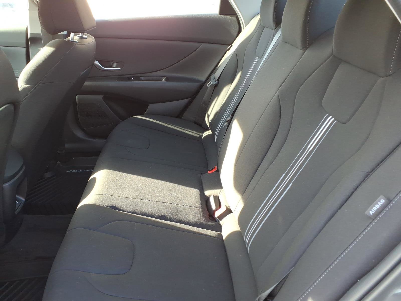 Used 2024 Hyundai Elantra SEL image 15