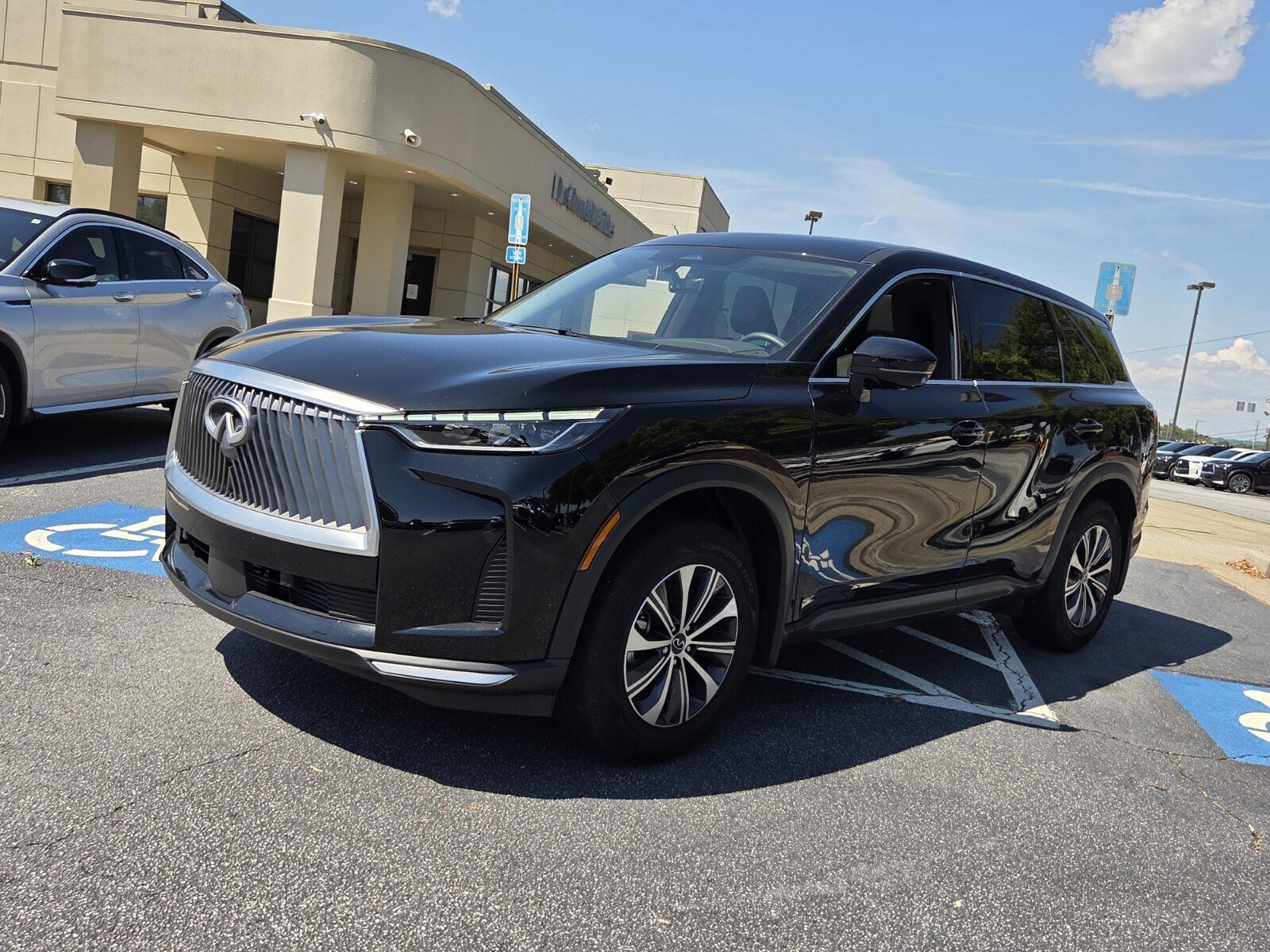 Used 2026 INFINITI QX60 Pure w/ Cargo Package