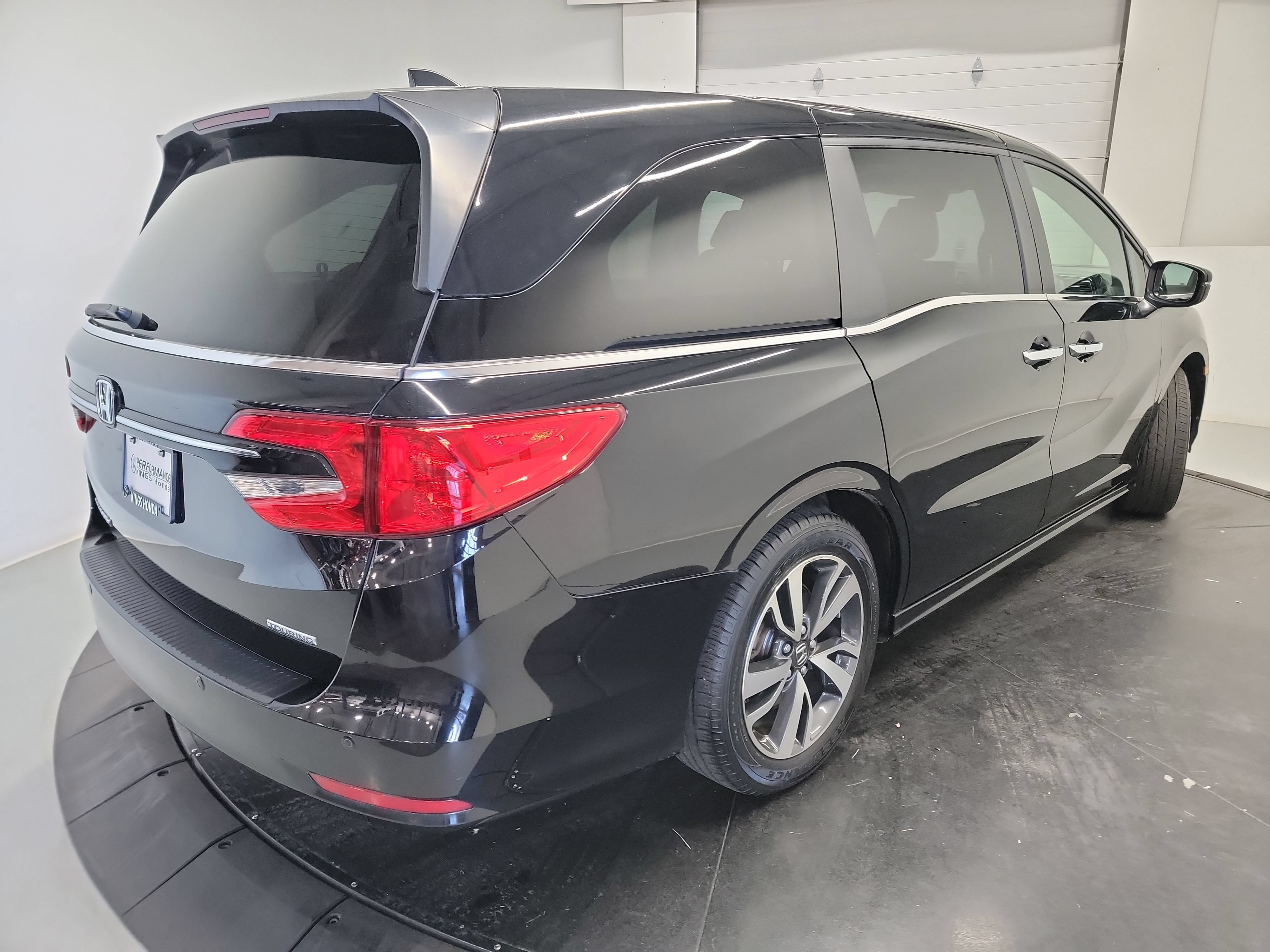 Used 2022 Honda Odyssey Touring image 9