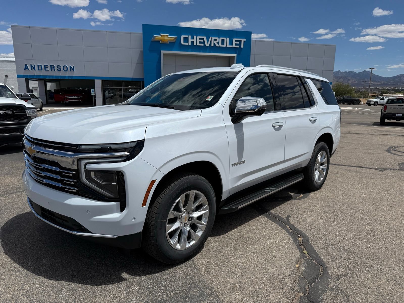 New 2026 Chevrolet Tahoe Premier w/ Sun And Tow Package