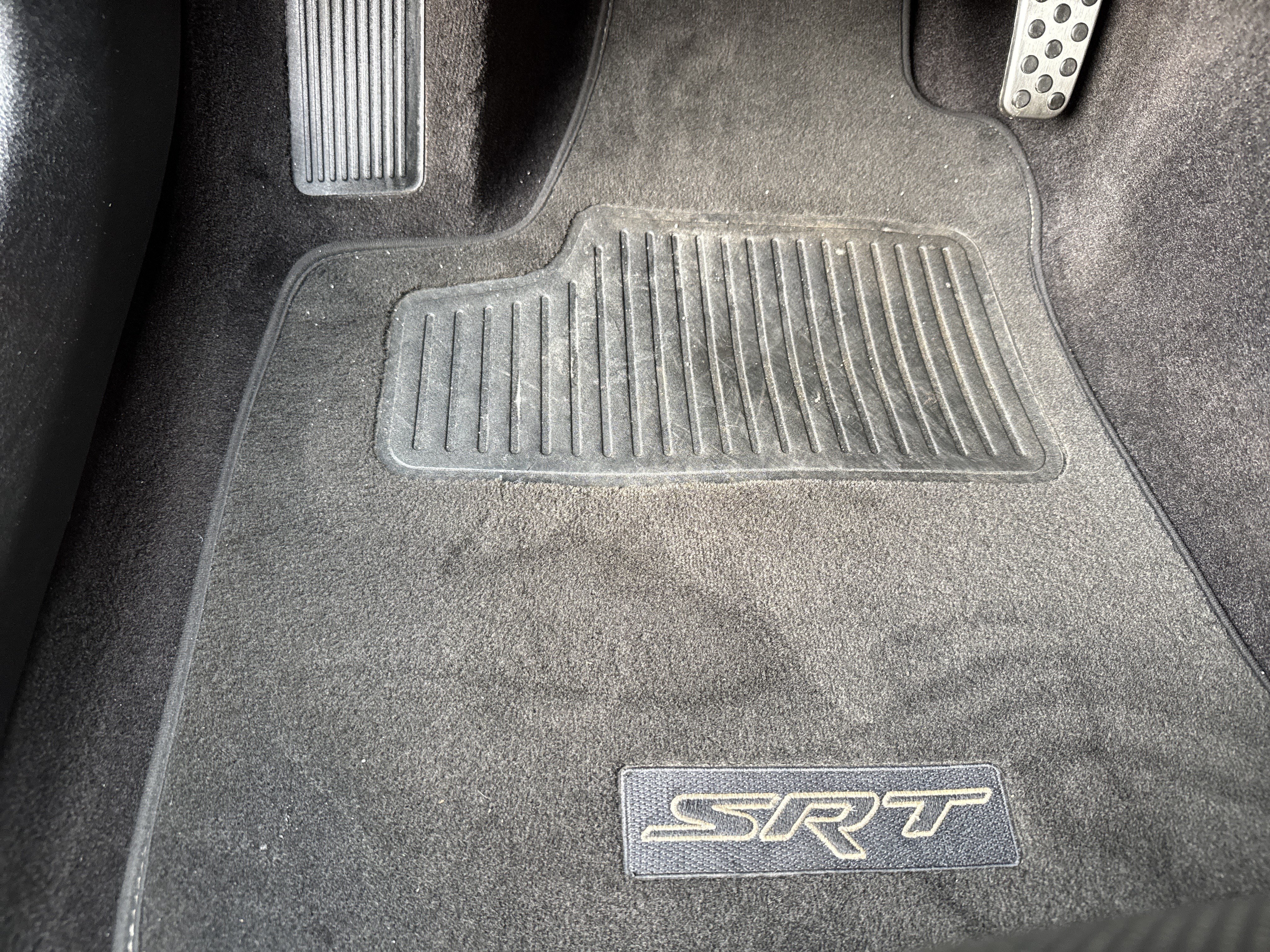 Used 2018 Dodge Charger SRT Hellcat RWD image 18