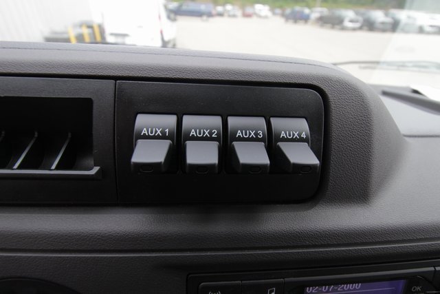 New 2025 Ford E-350 and Econoline 350 Super Duty w/ Driver's Safety Package image 28