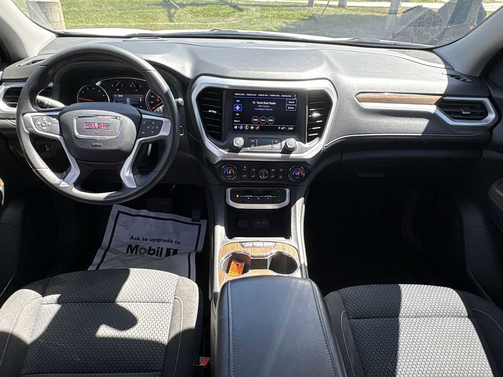 Used 2023 GMC Acadia SLE FWD image 19