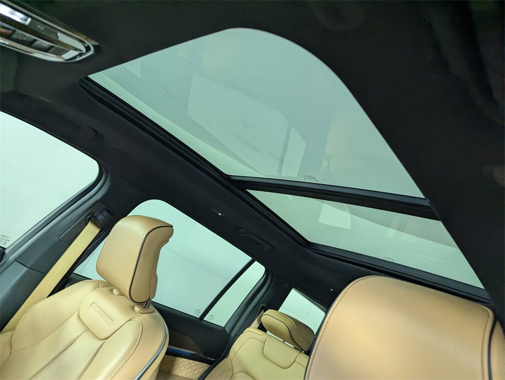 Certified 2024 Jeep Grand Cherokee L Summit w/ High Altitude Package image 13