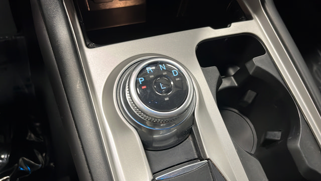 Used 2024 Ford Explorer XLT AWD/4WD image 18