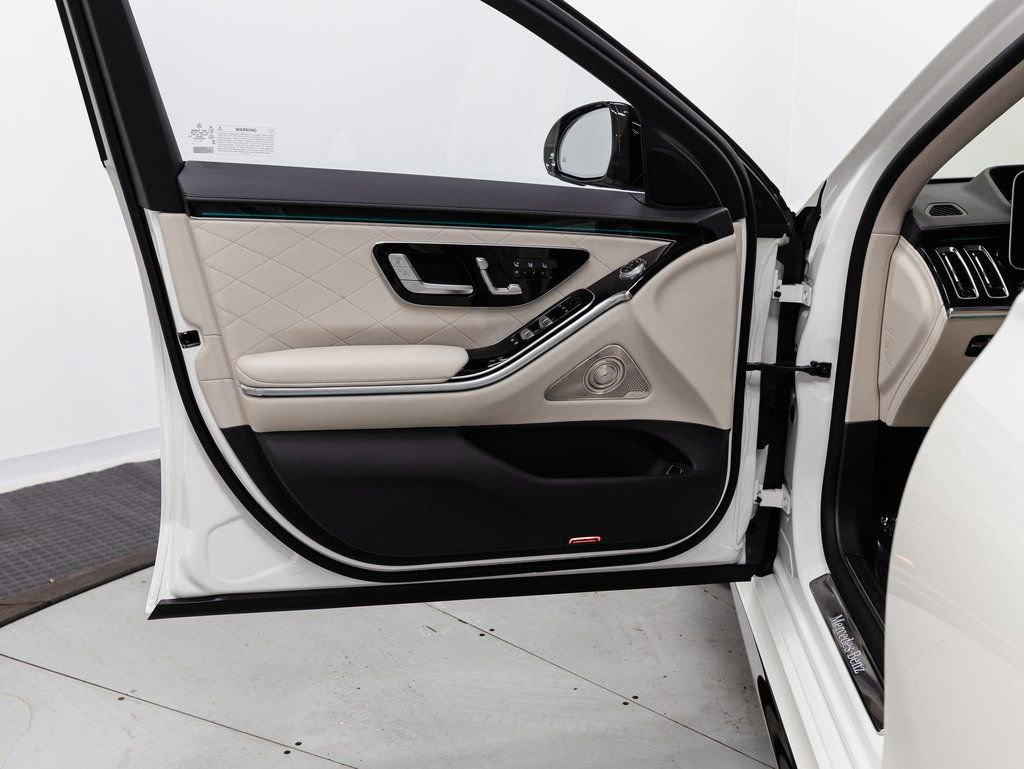 Certified 2023 Mercedes-Benz S 580 4MATIC Sedan image 5