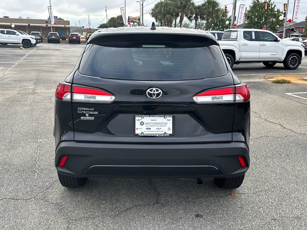 Certified 2024 Toyota Corolla Cross L image 4