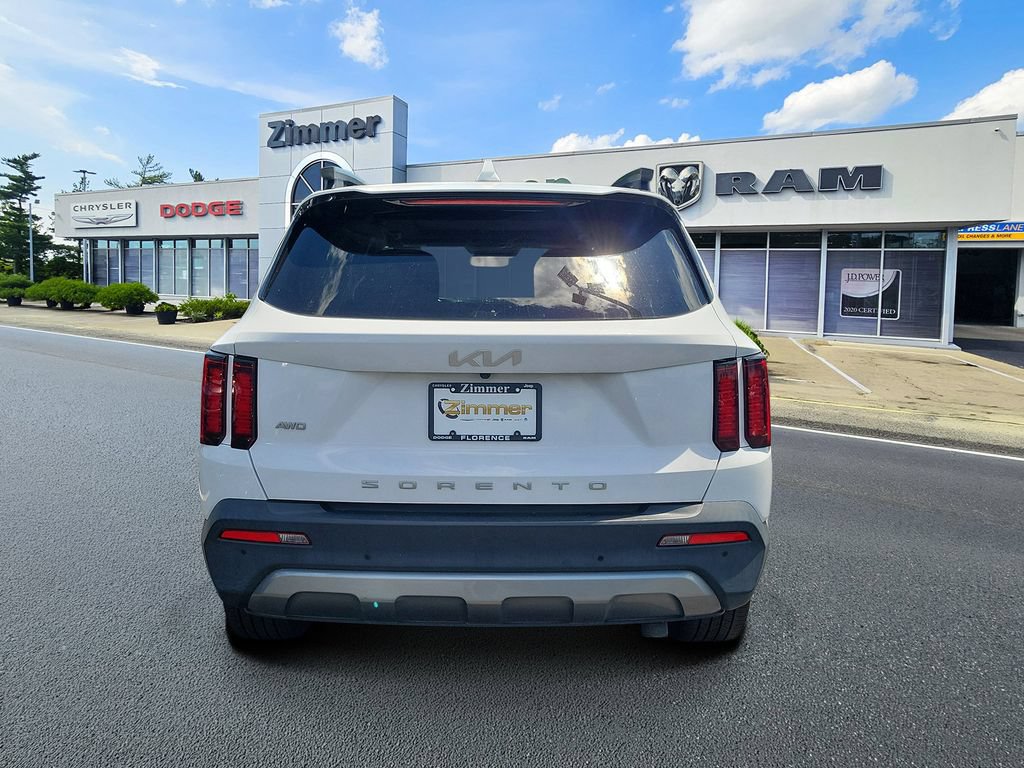 Used 2022 Kia Sorento X-Line EX AWD/4WD image 3