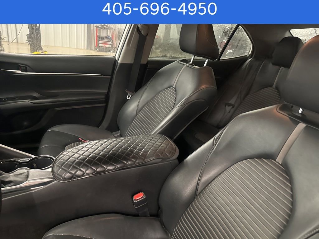 Used 2020 Toyota Camry SE image 14