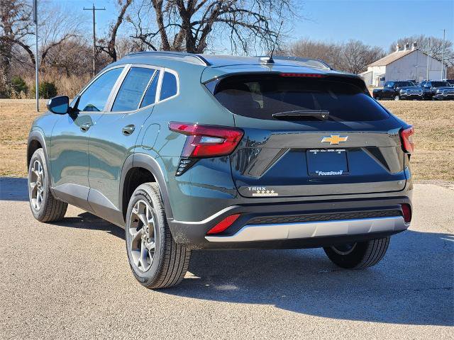 New 2026 Chevrolet Trax LT w/ Driver Confidence Package image 3