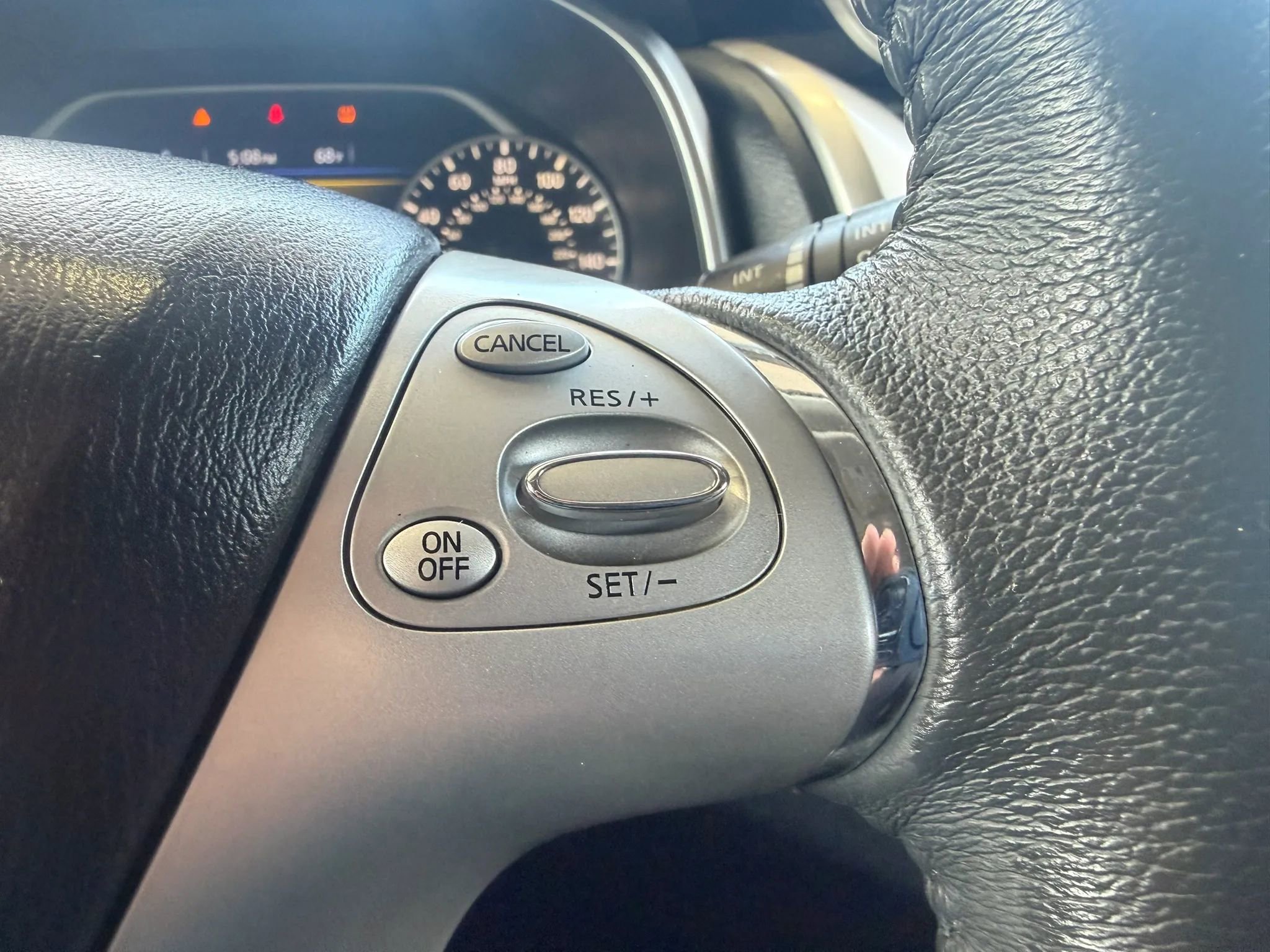 Used 2015 Nissan Murano Platinum FWD image 13