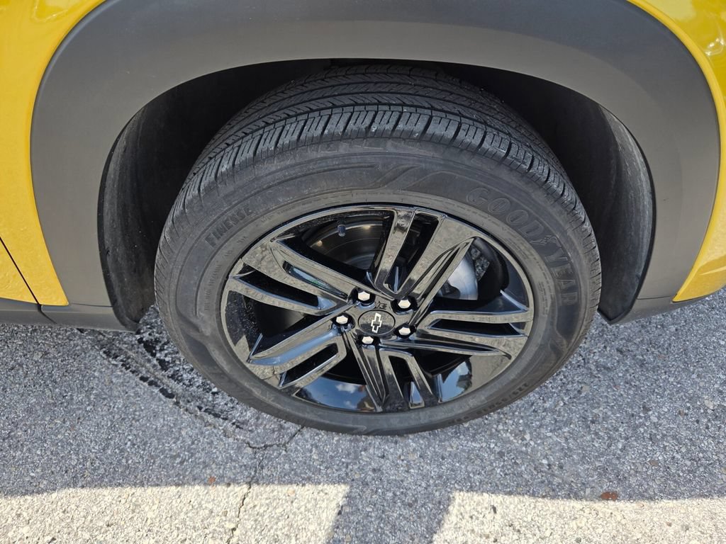 Used 2025 Chevrolet Trax ACTIV w/ Driver Confidence Package FWD image 18