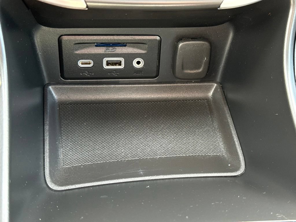 Certified 2024 GMC Terrain SLT w/ Elevation Edition AWD/4WD image 11