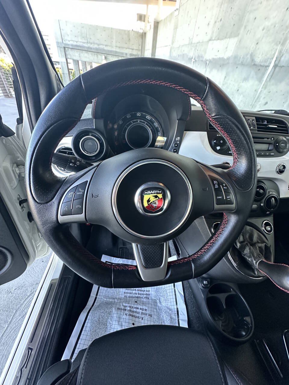 Used 2013 FIAT 500 Abarth w/ Beats Audio Pkg FWD image 10