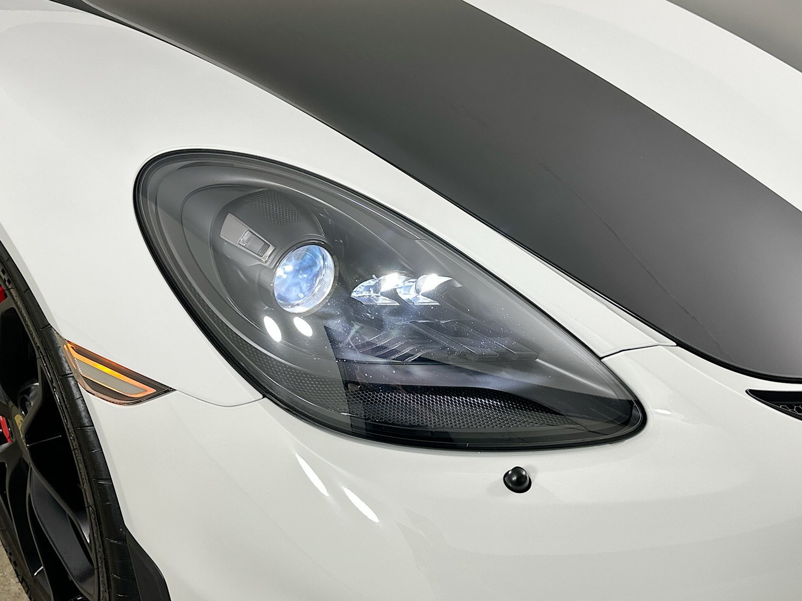 Certified 2020 Porsche 718 Boxster Spyder RWD image 9
