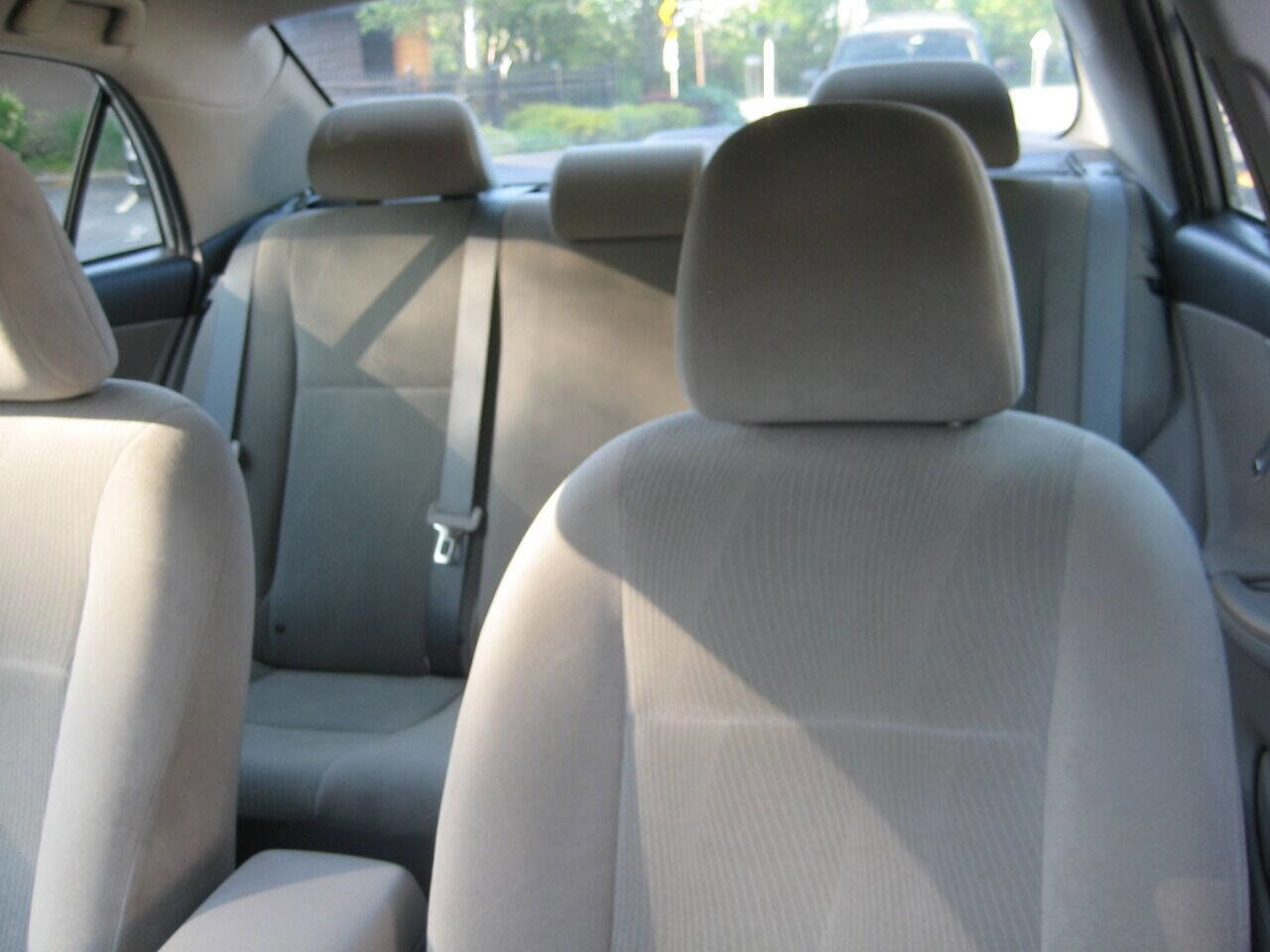 Used 2012 Toyota Corolla LE image 19