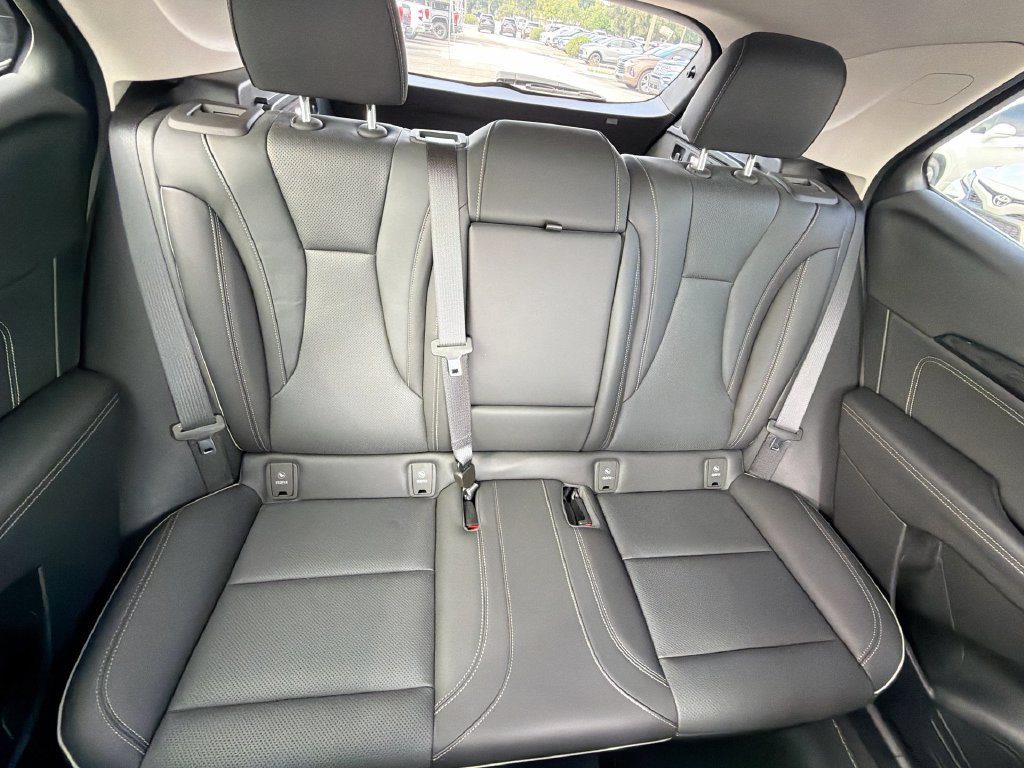 Certified 2023 Buick Envision Essence AWD/4WD image 14
